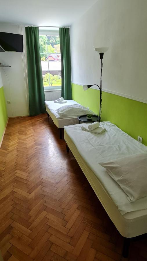 Guesthouse Osvald Zirovnica ภายนอก รูปภาพ