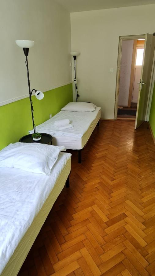 Guesthouse Osvald Zirovnica ภายนอก รูปภาพ