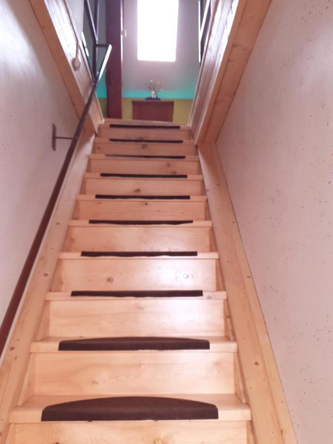 Guesthouse Osvald Zirovnica ภายนอก รูปภาพ