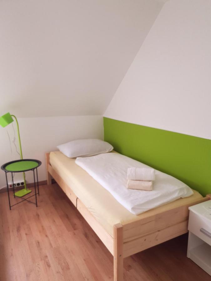 Guesthouse Osvald Zirovnica ภายนอก รูปภาพ
