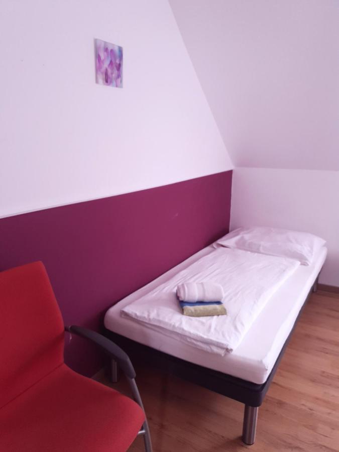 Guesthouse Osvald Zirovnica ภายนอก รูปภาพ
